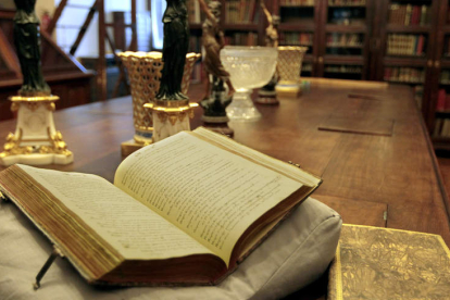 El ‘Tesoro de la lengua yloca’ se conserva en la Real Biblioteca.