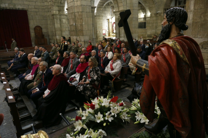 Misa celebrada en la iglesia de San Marcelo. FERNANDO OTERO