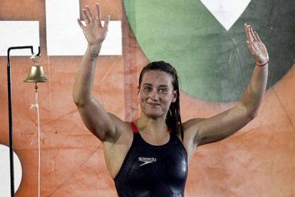 Mireia Belmonte, tras batir el récord mundial de 1.500 metros libre, en Castellón.