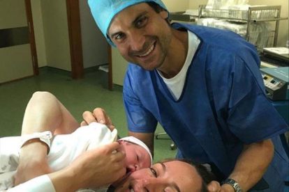 David Ferrer y su mujer, Marta Tornel, presentan a su primer hijo en Instagram.