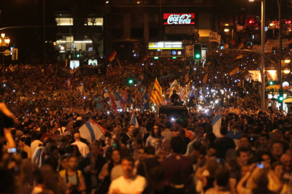 Las lámparas de los mineros iluminaron Madrid la noche del 9 al 10 de julio de 2012. FOTO NORBERTO