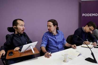 Pablo Echenique, Pablo Iglesias e Íñigo Errejón, al inicio del Consejo Ciudadano. JUAN CARLOS HIDALGO