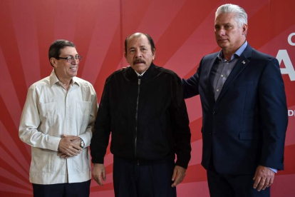 Daniel Ortega con su homónimo cubano. ALDABERTO ROQUE