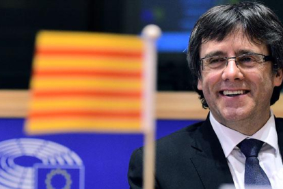 Carles Puigdemont pide ayuda en la UE para lograr el referéndum.