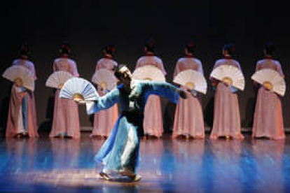 Bailes tradicionales chinos. RAMIRO