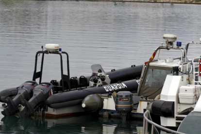 Narcolancha incautada por la Guardia Civil de Algeciras a narcotraficantes.