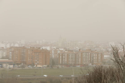 Imagen de León con contaminación de polvo subsahariano. RAMIRO