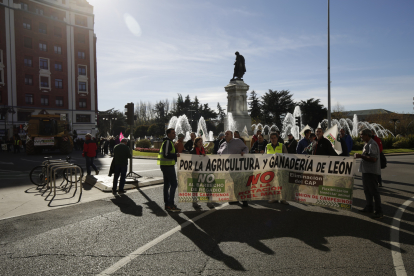 Manifestación de agricultores de UCCL. FERNANDO OTERO