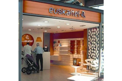 Una oficina de la compañía Euskaltel.
