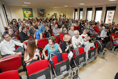 La plantilla de Panrico en Valladolid casi al completo en la asamblea celebrada ayer.