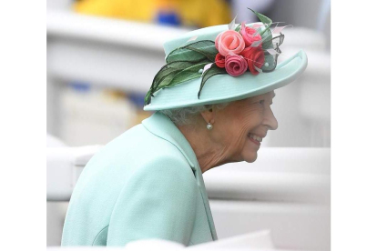 La reina de Inglaterra, Isabel II el pasado mes de junio en Ascot. NEIL HALL