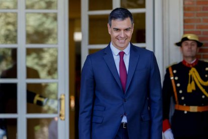 El presidente del Gobierno, Pedro Sánchez, ayer antes de partir a Estados Unidos. MARISCAL