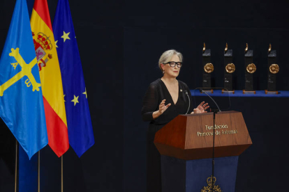 La actriz estadounidense Meryl Streep, Premio Princesa de Asturias de las Artes interviene durante la gala. BALLESTEROS