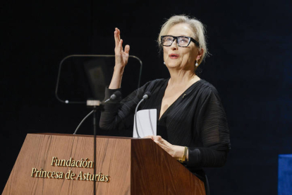 La actriz estadounidense Meryl Streep, Premio Princesa de Asturias de las Artes interviene durante la gala. BALLESTEROS