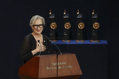 La actriz estadounidense Meryl Streep, Premio Princesa de Asturias de las Artes interviene durante la gala. BALLESTEROS