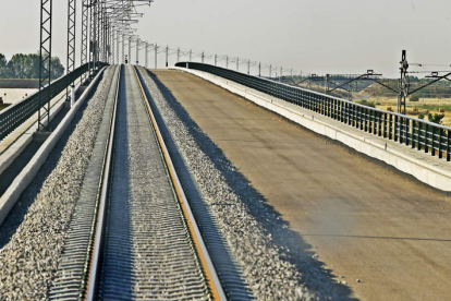 Un tramo de la alta velocidad a León, en vía única. RAMIRO