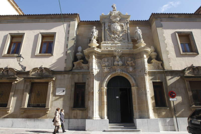 Imagen de archivo de la fachada de la Audiencia Provincial.