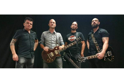 Los integrantes del cuarteto leonés de rock Mezcal. DL