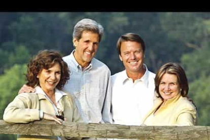 Para completar el ticket presidencial, Kerry eligió al sureño John Edwards. Será su vicepresidente si vence a George Bush.