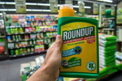 El herbicida con glifosato de Bayer Roundup.