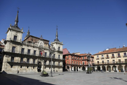 La Plaza Mayor de León. FERNANDO OTERO PERANDONES