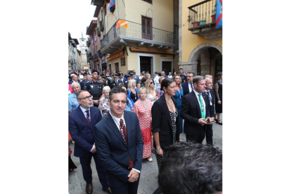 Integrantes de la Corporación por la calle del Reloj. L. DE LA MATA