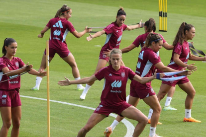 La selección española femenina desarrolla el entrenamiento previo al partido de hoy. CEREIJIDO