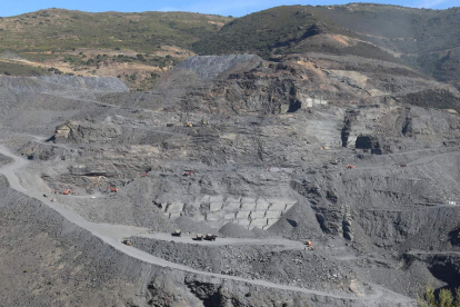 Las canteras de pizarra han recibido mano de obra de las explotaciones mineras de carbón a cielo abierto.
