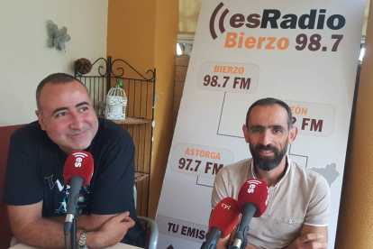 Basurko con Álex Estébanez en Esradio Bierzo. FROC