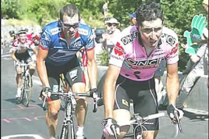 El otro gran protagonista de la etapa reina de los Alpes ha sido Jose Beloki. Hasta cuatro veces le atacó a Armstrong en los 13,7 kilómetros de subida.