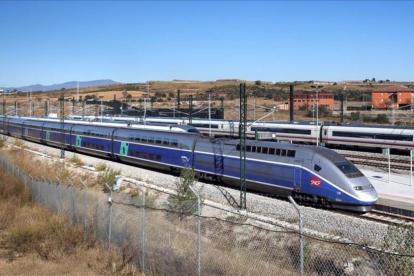 El primer TGV que llegó a España procedente de París, en diciembre del 2013.