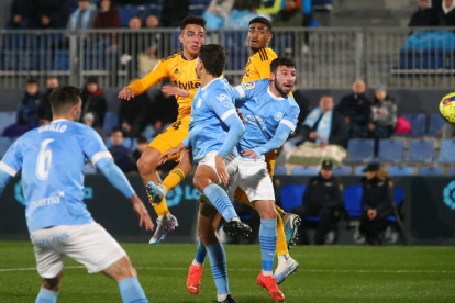 Naím jugó en Can Misses su primer partido como titular con la Deportiva Ponferradina. L. DE LA MATA