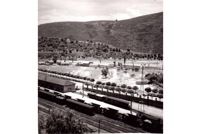 La estación a mediados del siglo XX, después de la reforma. GRANERO