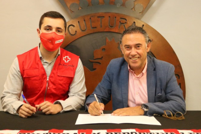 La Cultural y Deportiva Leonesa y Cruz Roja Juventud en León han firmado un convenio de colaboración. CYDL