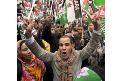 Participantes de la manifestación en favor del Sáhara.