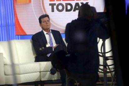 Charlie Sheen, en el plató del programa 'Today show' de la NBC, en noviembre del 2015, donde confesó que tenía el VIH.