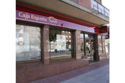 Una oficina de Caja España-Duero.