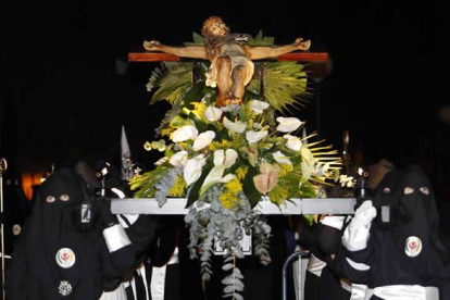 Vía Crucis organizado por las Damas de la Piedad, el Viernes de Dolores. Jesús F. Salvadores