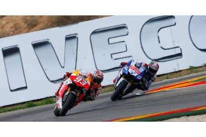 Márquez superó a Lorenzo tras el incidente con Pedrosa. El de Cervera se llevó la victoria y es más líder del Mundial de MotoGP.