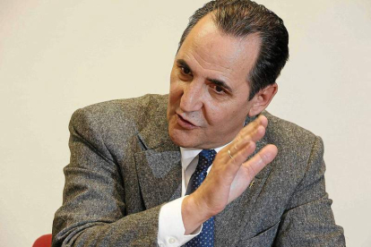 José Rolando Álvarez Valbuena en un momento de la entrevista.