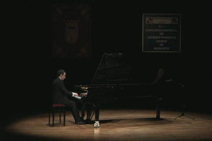 El pianista Alexander Beliakov protagoniza hoy Juventudes Musicales. DL