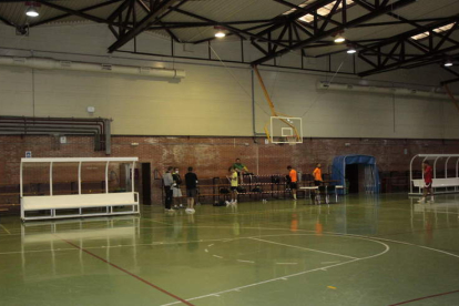 Instalaciones del pabellón de los deportes de Cistierna. CAMPOS