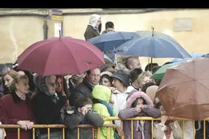 La lluvia deslució algunas de las procesiones del fin de semana, aunque ninguna de ellas tuvo que ser suspendida.