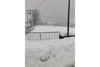 Intensa nevada en Posada de Valdeón.