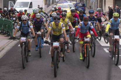 La Robla albergó la tercera y última etapa de una Vuelta a León BTT que cumplimentó una nueve entrega de éxito. YEZRAEL PÉREZ