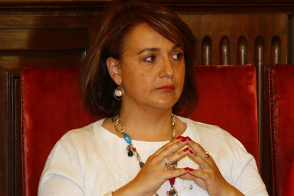 La ex concejala de Personal, Nuria Lesmes, en el último Pleno del anterior mandato.