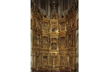 El retablo mayor de la Catedral de Astorga que aparecerá en la revista