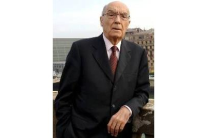 José Saramago ha sido invitado a cerrar este doble congreso literario