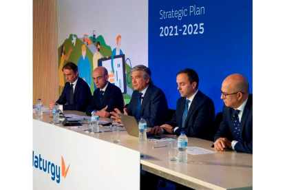El presidente de Naturgy, Reynés, presentó el Plan Estratégico. DL