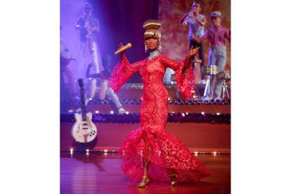 La versión Barbie de Celia Cruz salió ayer al mercado. MATTEL
